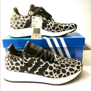 adidas swift run pink leopard